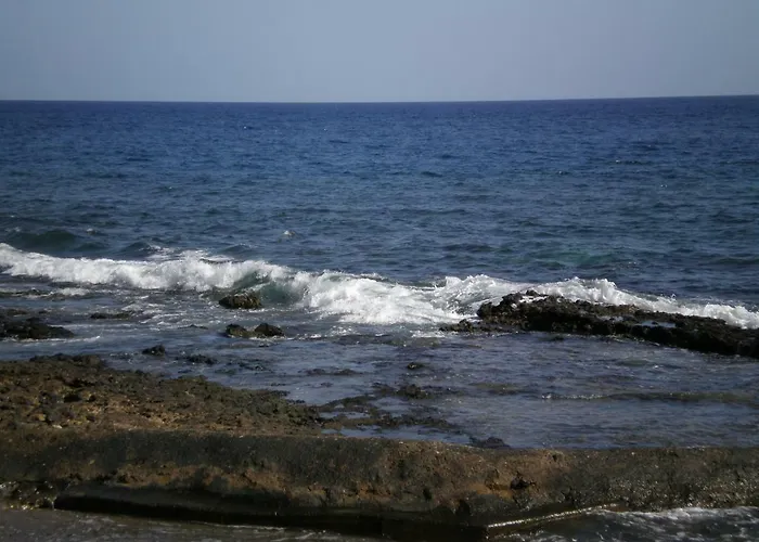 A Un Paso Del Mar
